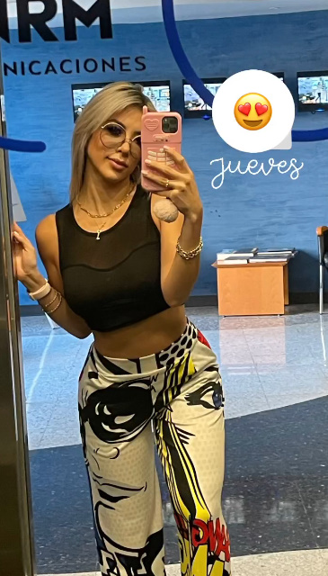 __ms1916__'s tweet photo. #QueRock suspirar con un bombon como tu siempre luciendo bellisima @pao_sasso
#PaoSasso #BarbieSasso #ElDebraye https://t.co/e4OMkxN2gL