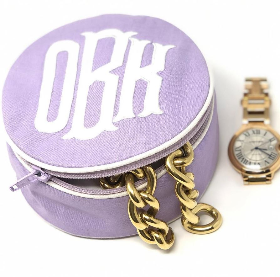 CPrepMonograms's tweet image. This Six Inch Round Jewel Case by Walker Valentine is LOVELY in Lavender💜