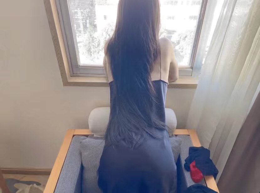 Qww_SSm's tweet photo. 撅起屁股让主人玩弄我的小嫩逼

 #sm  #女m  #绿奴 #性瘾 #文图   #网调 #出原味 #K9 https://t.co/Gs7zruAQKU