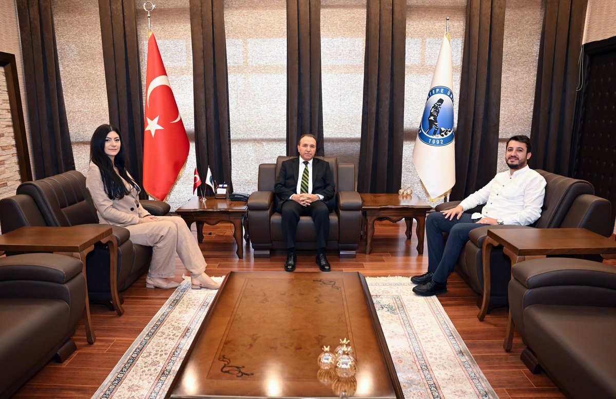 İslami İlimler Fakültesi Dekanı Prof. Dr. Mustafa Güler, Eğitim Fakültesi Öğretim Üyeleri Prof. Dr. Gürbüz Ocak, Prof. Dr. İjlal Ocak, Wimbledon Language Academy Kurucu Ortakları Ethem Karahan, Melek Selman ile