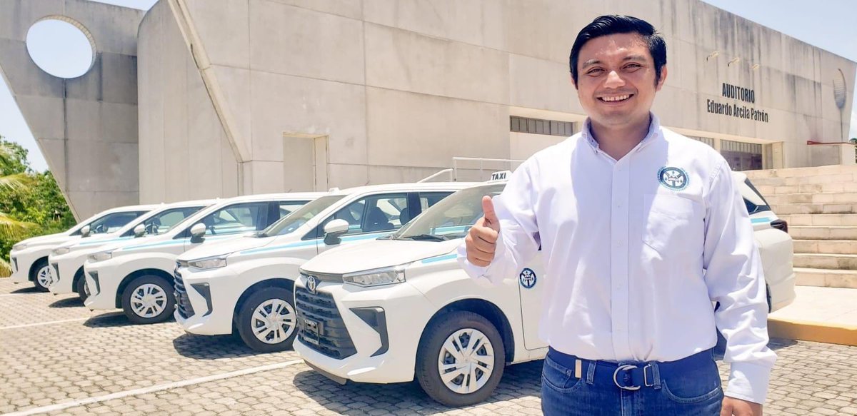 El parque vehicular de los taxis de Playa del Carmen se renueva constantemente y al mismo tiempo damos más oportunidades a nuestra gente.

#ganamostodos 

<a href="/imoveqroo/">imoveqroo</a> 
<a href="/MaraLezama/">Mara Lezama</a>
