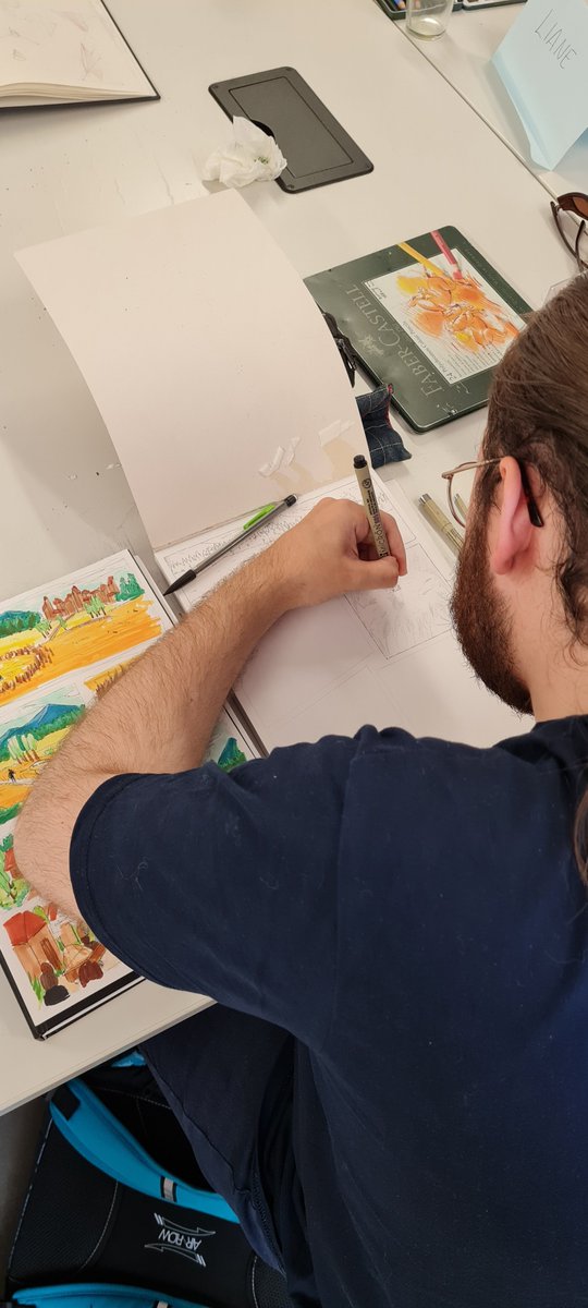 liconograf's tweet photo. Aujourd’hui, nous avons entamé le 4ème jour de stage !

Les participants sont passés au dessin définitif pour leurs planches de BD. L’objectif est de mettre au net leurs propositions pour bientôt finaliser leurs réalisations ✏️

À demain pour la dernière journée de stage✌ https://t.co/UuAi0l9fPl