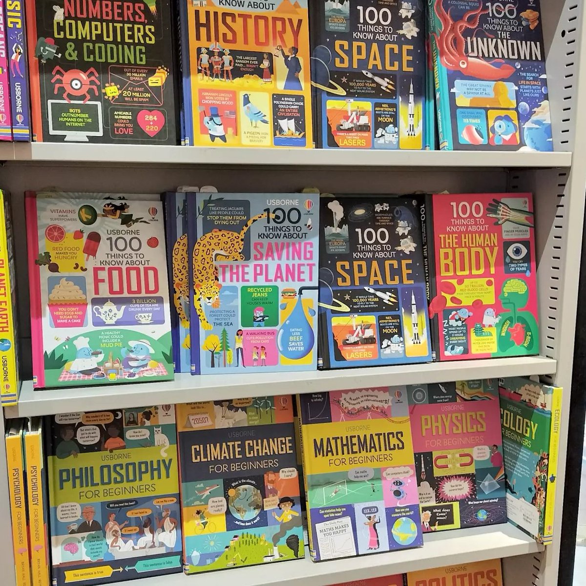 yosho_maruzen's tweet image. usborne社 @Usbornの 100 Things about knowと、For Beginners のシリーズ。
子ども向けのレーベルですが、大人にも勉強になる内容がたくさん。
きっと気になる切り口があるはず。

#forBeginners
#100thingstoknowabout