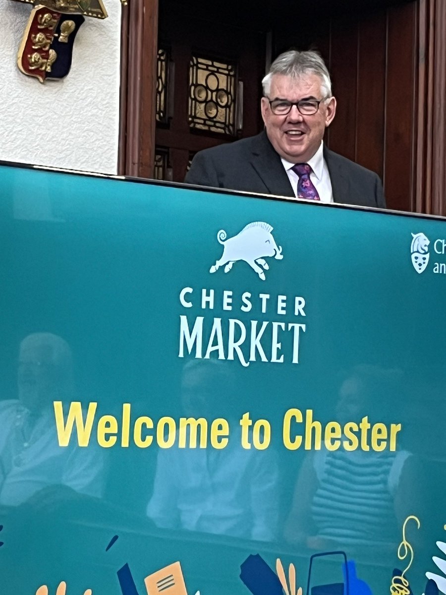 AnneWilsontc's tweet photo. @Nabma_Markets @Nabma1 @Go_CheshireWest @ChesterMarketCH NABMA members receive a warm welcome from Chester Markets this morning from the Chief Executive. https://t.co/1pKiDrhJPl