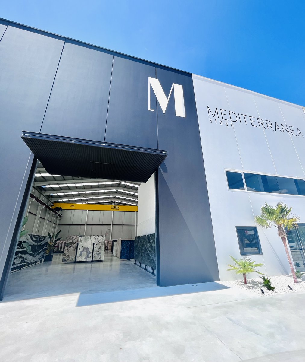 med_stone's tweet photo. 📍ALMACÉN Serra del Sit nº 66 en Novelda, Alicante.
#mediterraneastone #luxury #magicday #happy #encimeras #cuarzo #granito #granite #quartz #agata #agate #interiordesign #marbledesign #amor #instadecor #calacatta #cuarcita #quartzite #arquitecturaydiseño #homedecor #luxeathome https://t.co/jluoUej1Y8