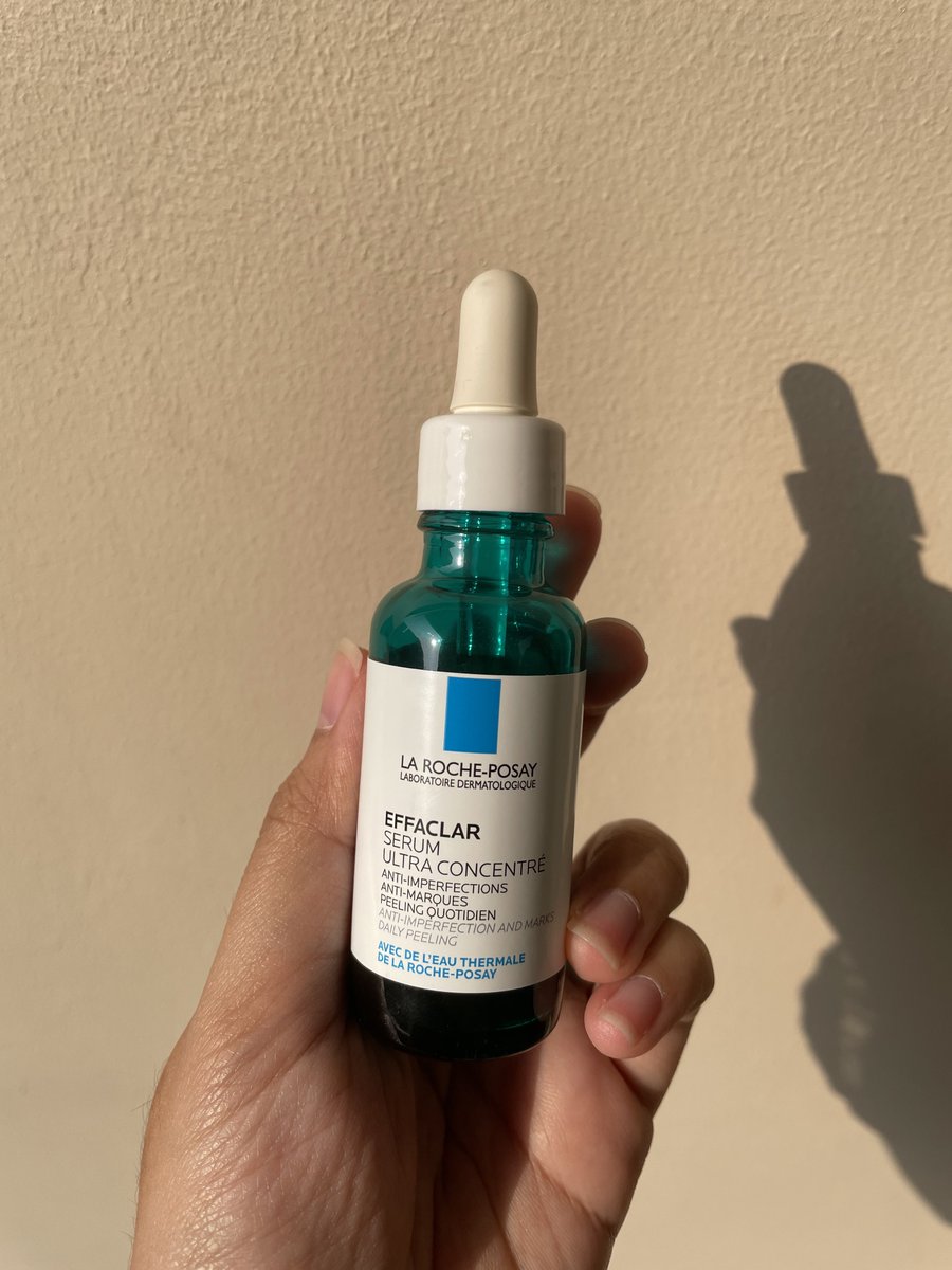 redburgundys's tweet photo. Lu punya uang ✊🏻 lu bisa beli serum yg bisa mudarin bekas jerawat ✊🏻 https://t.co/vTrKNIdB0Q