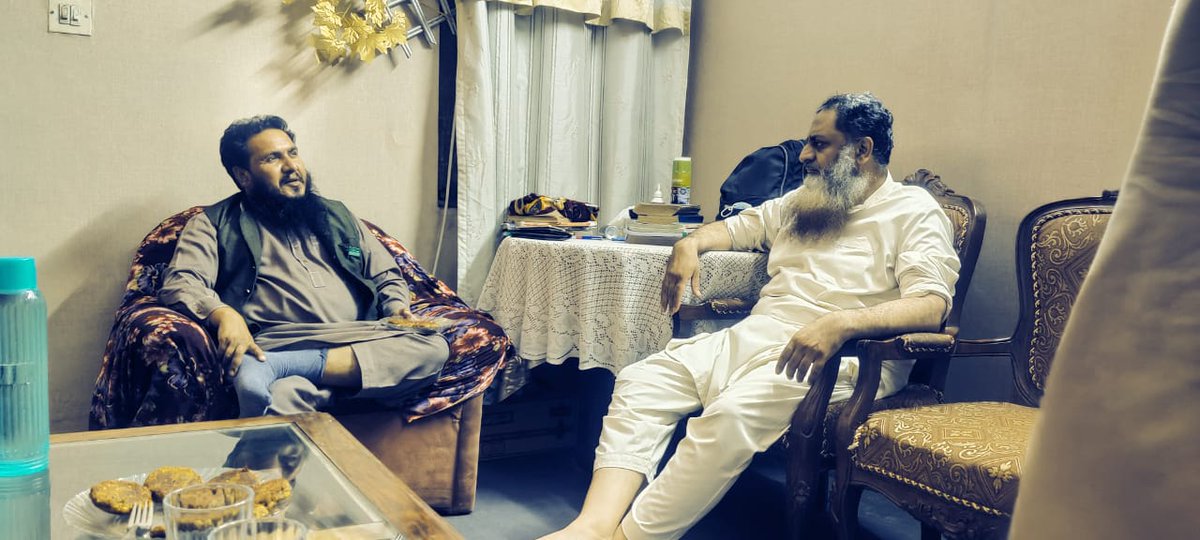 RanaAsifPP152's tweet image. پاکستان مرکزی مسلم لیگ صوبائی اسمبلی امیدوار رانا آصف پاکستان مرکزی مسلم لیگ پی پی152
محترم جناب کاشف صاحب سی ای او کاشف کیمیکلز کے ساتھ سیاسی امور اور حالیہ الیکشن کی علاقائی صورتحال پر تبادلہ خیال کر رہے ہیں
#Kashif 
#RANAASIF 
#PP152candidate
#PMML 
#meeting
#UnityForProgress