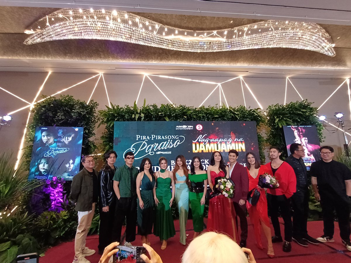 kowalerts's tweet photo. The lead cast of #NagAapoyNaDamdamin and #PiraPirasongParaiso in one stage. https://t.co/1xbHDP63eo