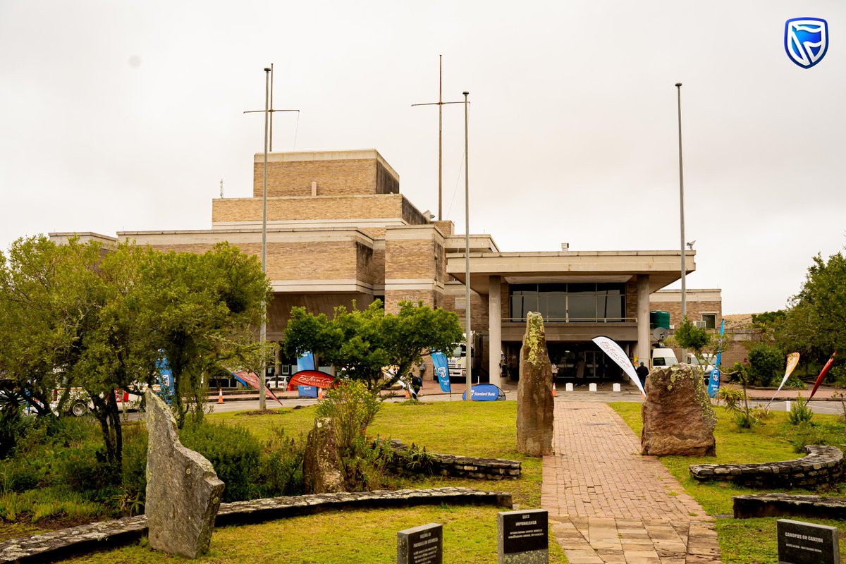 StandardBankArt's tweet photo. From landmarks such as the cathedral and the monument to its witty named restaurants, Makhanda is an explorer’s haven beyond the 11 days of the national @ArtsFestival. 🤩 Easily the best destination to #BePartOfTheArts! 👌🏽 #NAF2023 #ItWillChangeYou https://t.co/SfVbu06Kby