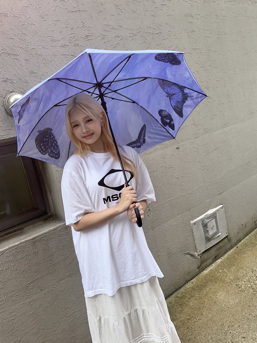 비가 내려도 행복해🫧🌨
雨でも何だか幸せな気分ʚïɞ*:.

#IVE #아이브 #REI #레이