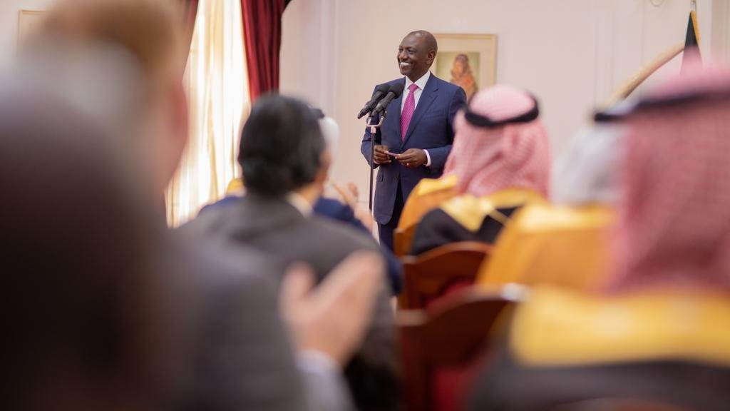 WilliamsRuto's tweet photo. During the Kenya-Saudi Arabia business delegation meeting at @StateHouseKenya, Nairobi. https://t.co/zH6rX2nuK4