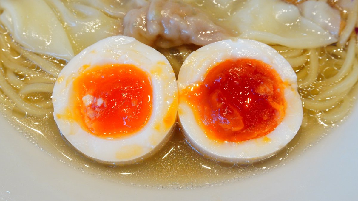 piroripo_dq10's tweet photo. 宍道湖しじみ中華蕎麦 琥珀 東京本店＠雑色

「特製中華蕎麦＜塩＞」を👆

蜆の旨味がジワ〜ッと押し寄せる極上の逸杯🍜✨💮
超絶ヤヴァ旨昇天〜👼ゴチでしたぁ〜🙌🙇 https://t.co/jY1sVhyHXG