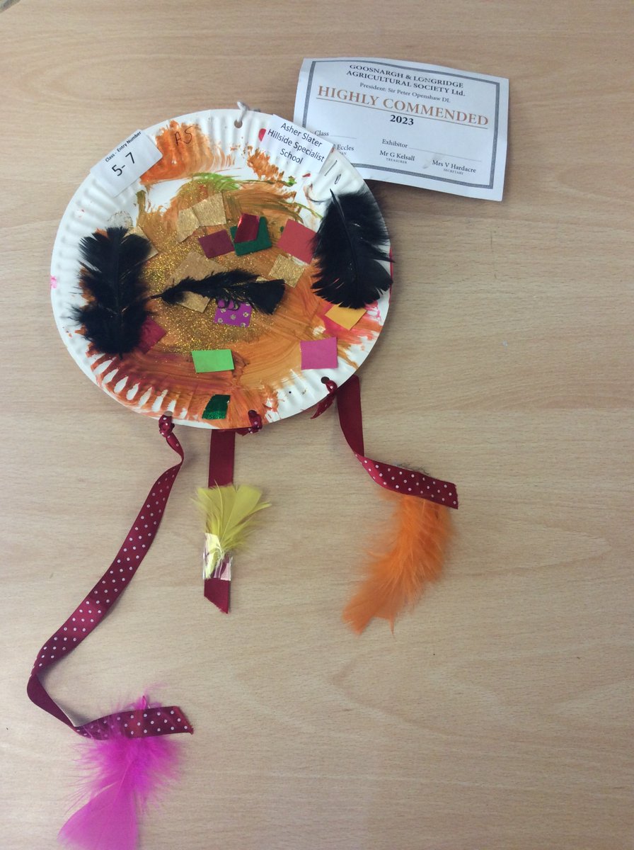 Thank you to the classes that entered the Longridge agricultural show and well done especially to those that got placed and highly commended certificates. 
It is great for our school to be included in community events