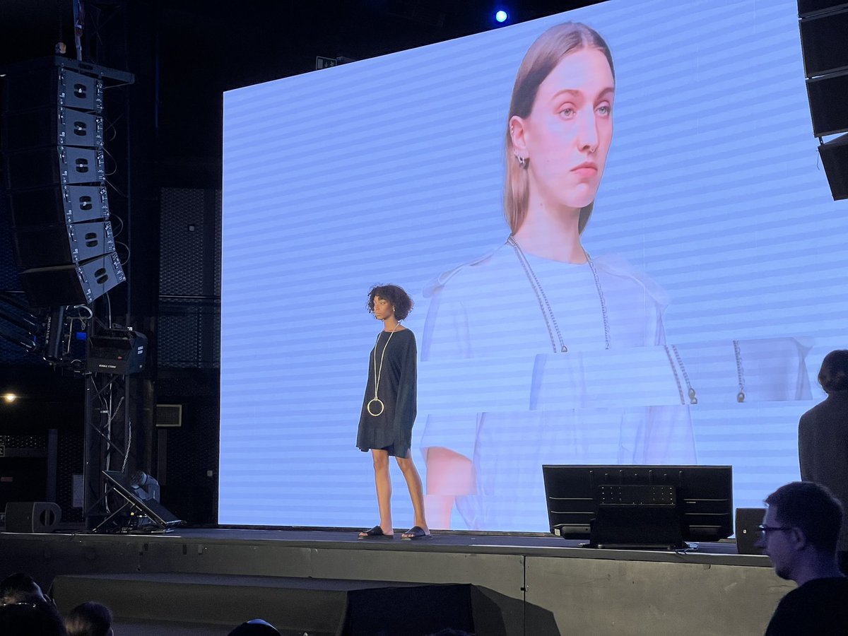 Pink Room tweet media