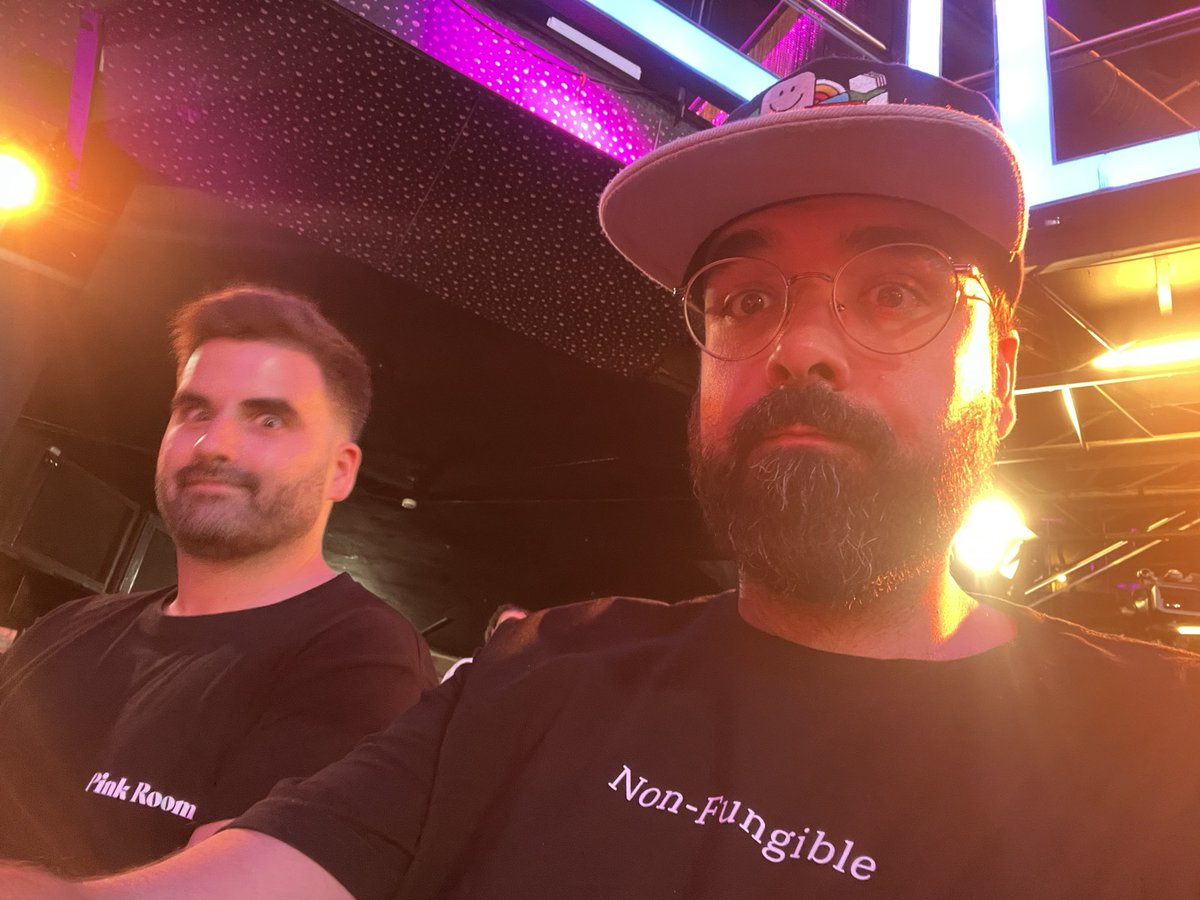 Pink Room tweet media