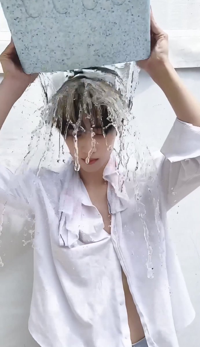 sciuricae's tweet image. #sunchaeng cwknya basah2an cwknya poto2 canciw 🙂