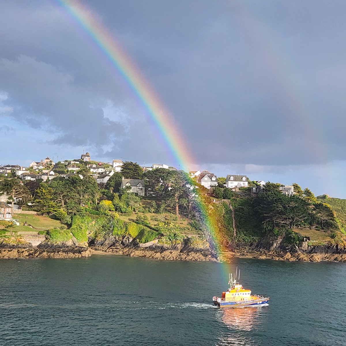 Fowey RNLI tweet media