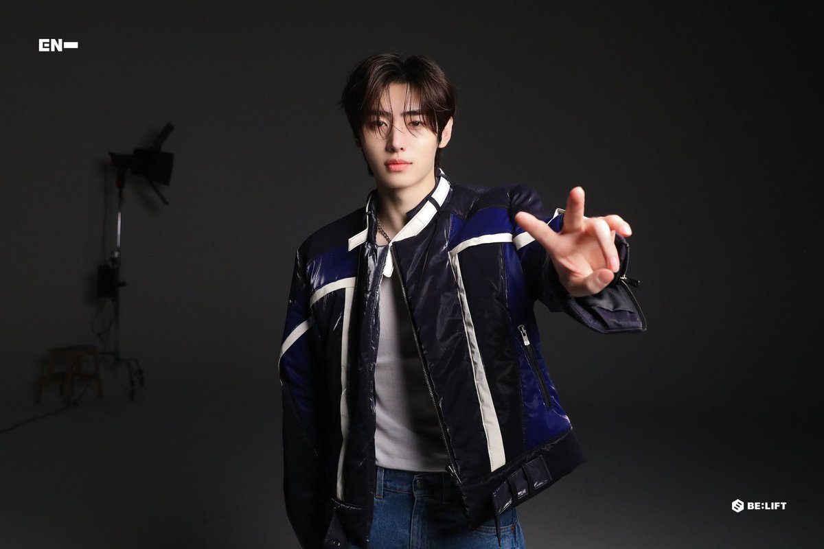 <NME 'The Cover'> behind #sunghoon