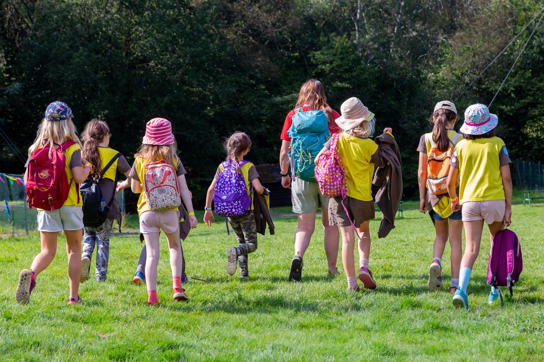 Girlguiding's tweet photo. Could you volunteer at one of our autumn events? 🌟 

Whether you want to build up your Queen's Guide or Duke of Edinburgh Award hours or just want to try something new, if you're 16 or over then we'd love to hear from you.

Find out more: https://t.co/aXsyfZsVfh https://t.co/Tly8RQ5NZ5