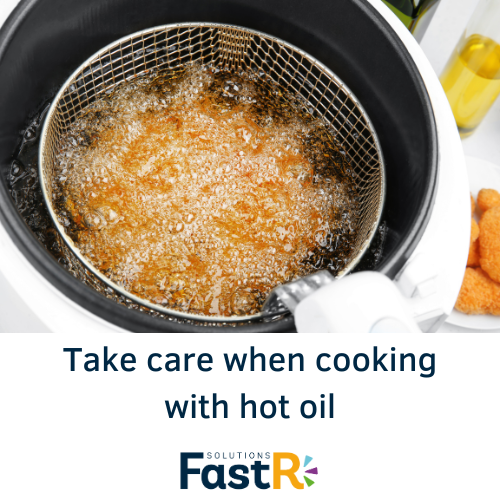 FastRSolutions's tweet photo. Take care when cooking with oil – it sets alight easily!
#FrySafe #FireKills #FireSafety https://t.co/qWTyZtl2xD