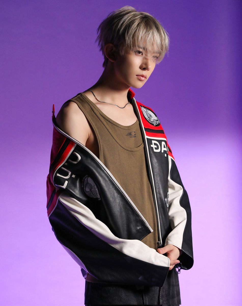 ihs_heeseung's tweet photo. LEE HEESEUNG YOU'RE SO FINE 😭 https://t.co/PP2lzlpl9v