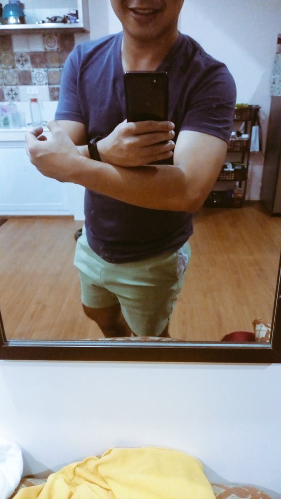 chefsmotz's tweet photo. 🤣 flexin' https://t.co/bX3aGkLXwE