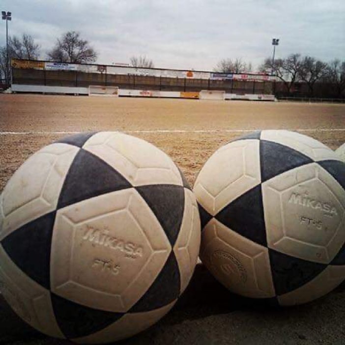 futbolretroes's tweet photo. Recuerdos que dejan huella (literalmente) ⚽😓 https://t.co/Nb20VPEkbW