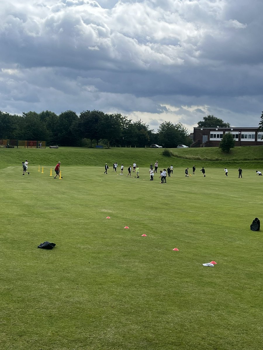CoachWrexham's tweet photo. Skills festival with years 3&amp;4 at @CCQuay 110 children from local school Golftyn boosting Connahs Quay junior section. Great to see coaches of the club &amp; teachers getting involved @CricketWales @Chance2Shine @MarkFrostsport @DragonSport_FPS https://t.co/kvFMhrqqBI