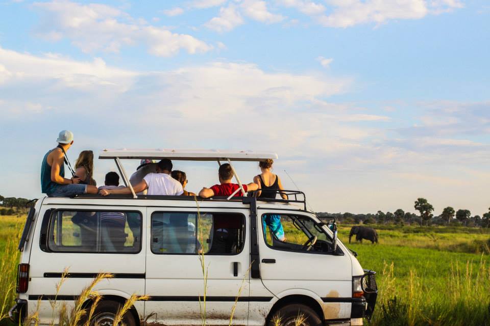 MissionTripsUg's tweet photo. Are you or your students interested in learning about global issues and how you can make a difference? Look no further than our student trips abroad! We organize trips that give students firsthand experience of these issues and empower them to create change now and in the future. https://t.co/K0FHTCQFBH