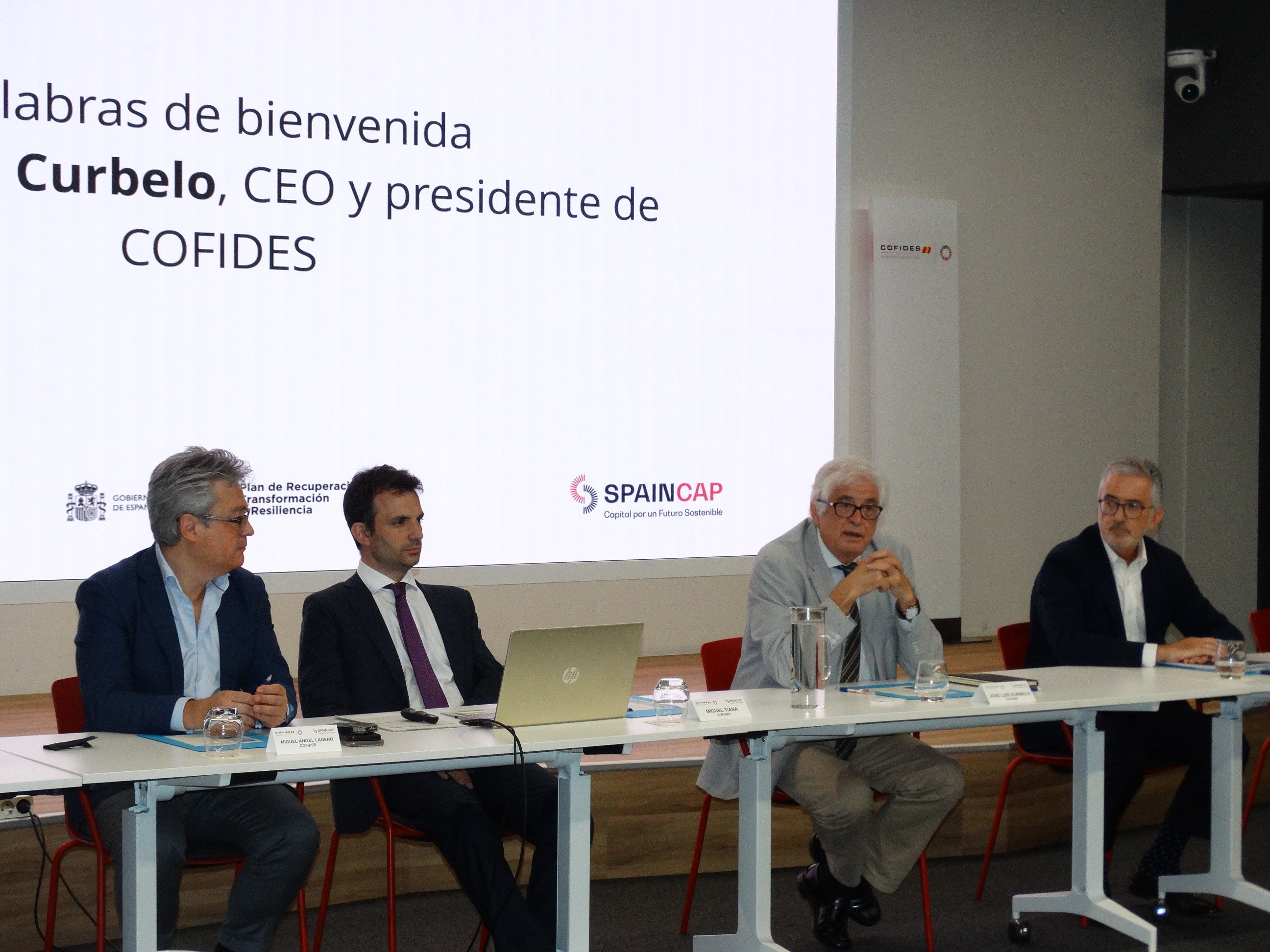 COFIDES (COFIDES) / Twitter