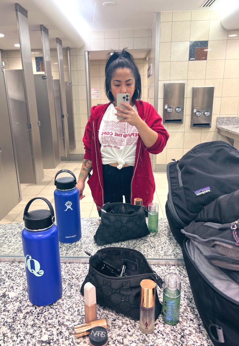 5am in atlanta off one hour of sleep😵‍💫