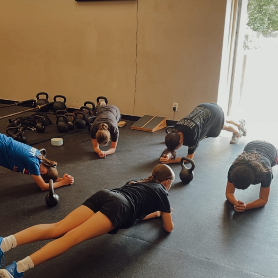 LakeStreaks's tweet photo. Girls putting in the work @4.40 https://t.co/mkp9FPYj0M