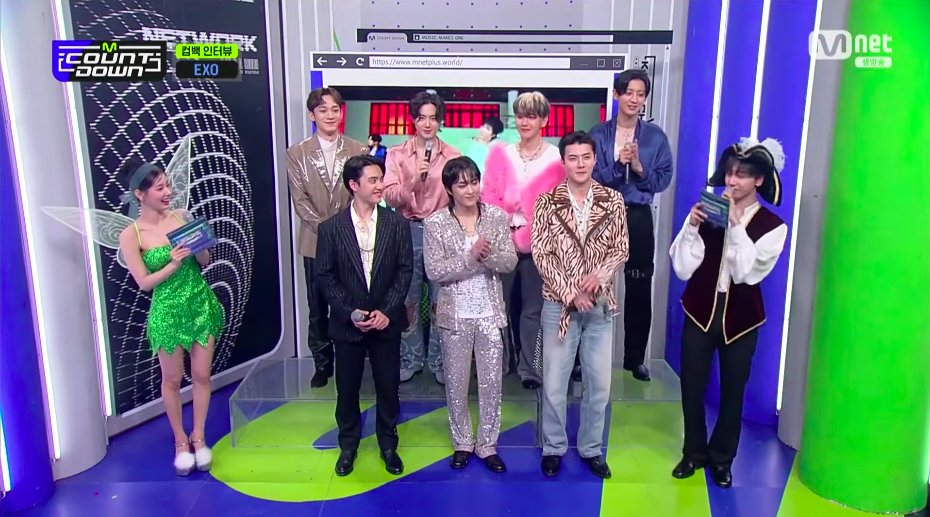 EXOGlobal's tweet photo. [!] 230713 #EXO_CreamSoda1stStage performance will come up very soon! Currently they just had live group interview ❤️

Tune in on the following official channels: 

▶️ https://t.co/QLD68d7TiW 
▶️ https://t.co/JrxdZ3GOuJ  

#EXO #엑소 @weareoneEXO https://t.co/VRp8nLCucq
