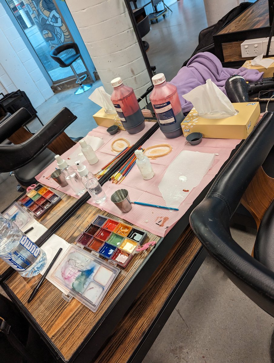 Glowupbykat's tweet image. Back at school again!!! This week was gelatine molds and face casting. 

#makeup #melbourne #aacm #aacm_melbourne #horror #sfx #specialeffects #makeup #mua