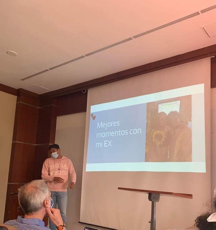 yo en el baño de la discoteca con una tía a la que acabo de conocer