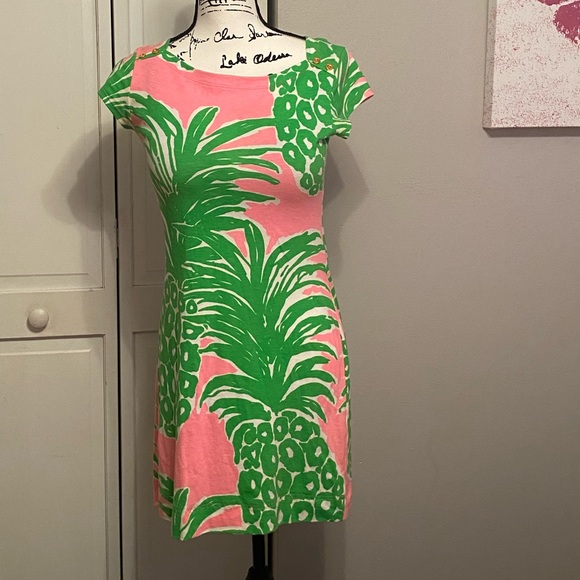 Bobby02816667's tweet photo. So good I had to share! Check out all the items I'm loving on @Poshmarkapp #poshmark #fashion #style #shopmycloset #strutbolt #lillypulitzer: https://t.co/1r65w3fpbP https://t.co/LhFkdUOB9s