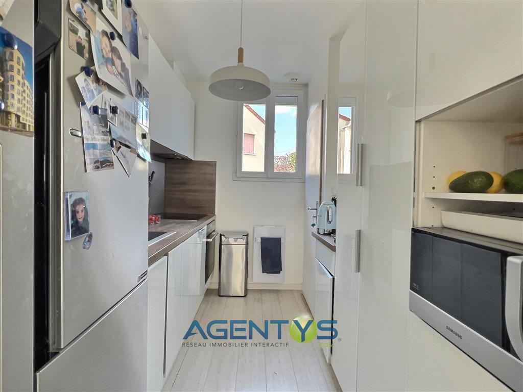 AllouxChristop1's tweet photo. À vendre | Saint maur des fosses 🌐

A 450 mètres du RER et de toutes commodités . Agentys La Varenne - Votre partenaire #immobilier vous présente cette #maison entièrement rénovée, offrant un beau #jardin sans vis-à-vis, et proposant: Au (...) https://t.co/jUpUmidvRX https://t.co/mSwT3y1k9s