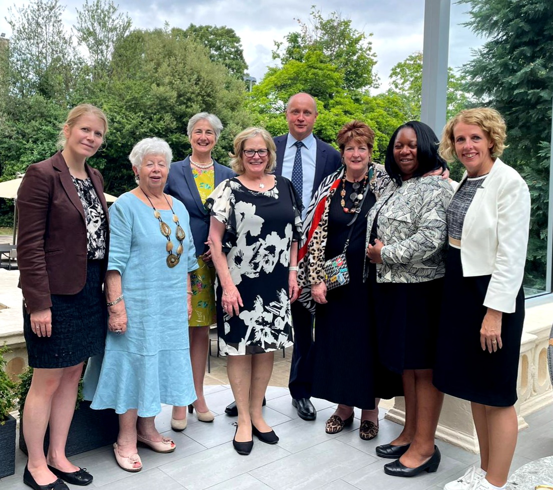 Continuing our conversations with Finnish Ambassador <a href="/JSiukosaari/">Jukka Siukosaari</a> &amp; <a href="/TerhiBunders/">Terhi Bunders</a> on women's leadership, trade, education, innovation, social welfare &amp; opportunities to collaborate #IWFLeadsChange #WomenWhoLead #ThinkingDifferently <a href="/sylvanacaloni/">Sylvana Caloni</a>  <a href="/1happyrunner/">Ali Kennedy</a>