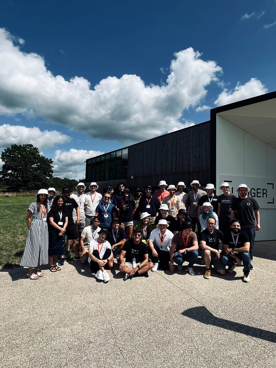 <a href="/ensdomains/">ens.eth</a> <a href="/_zondax_/">Zondax</a> <a href="/1inch/">1inch</a> <a href="/worldcoin/">World</a> <a href="/SocketDotTech/">👉 Follow @SocketProtocol</a> <a href="/EnsDomain/">ENS Domain</a> <a href="/lukso_io/">LUKSO</a> Wrapping up the 2nd Ledger Developer Experience here in Vierzon - see you all at <a href="/EthCC/">EthCC - Ethereum Community Conference</a> in Paris next week!