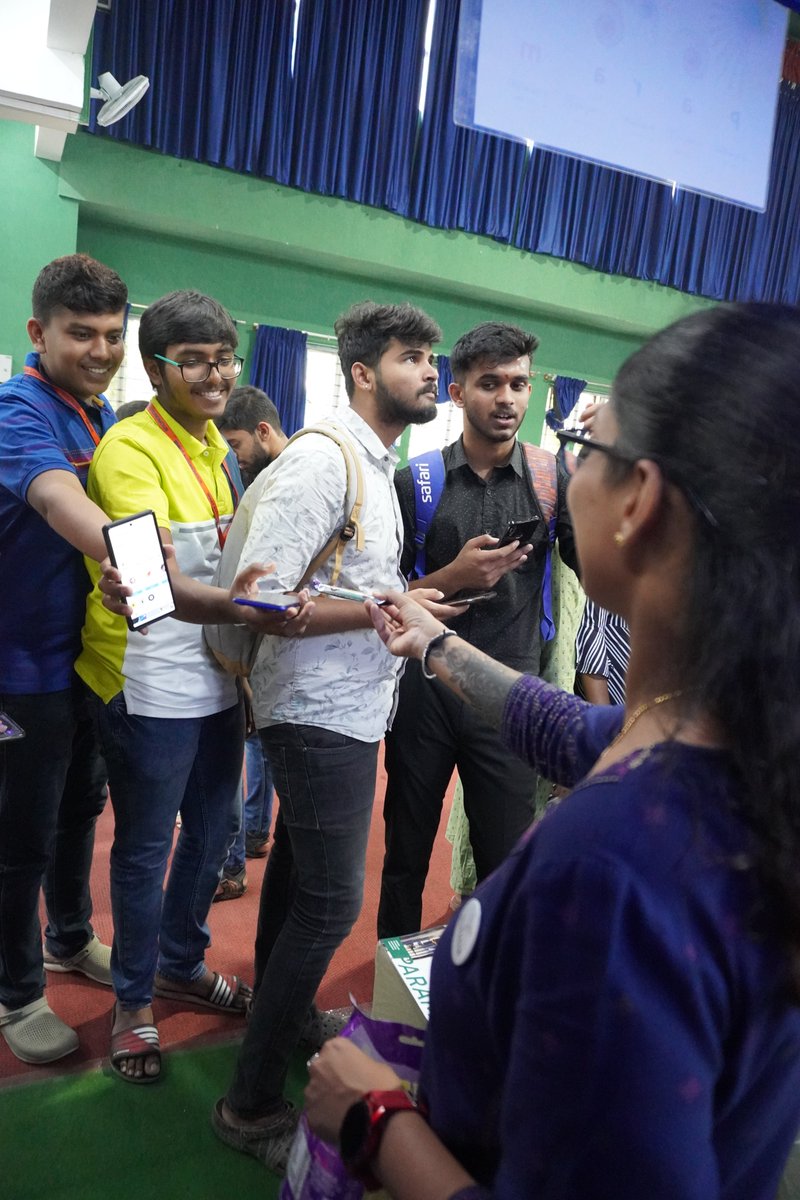 paraminnovation's tweet photo. @paraminnovation is promoting SciTech on a scale never seen before. We have already given away 5,000+ munch chocolates as part of the campaign. Will @Nestle @NestleUSA @NestleIndia join us in setting a world record by giving away 1,00,000 chocolates? #ParamScienceExperience #WorldsBiggestChocolateGiveaway