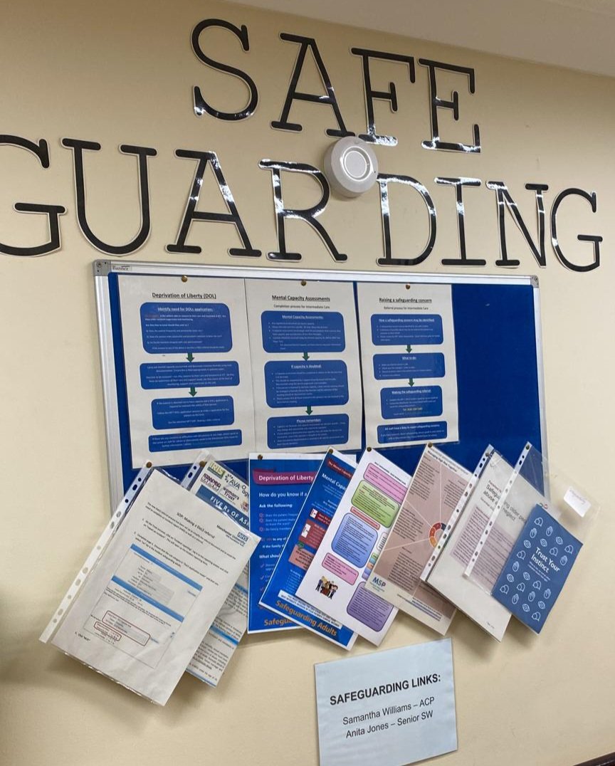 miss_cinders79's tweet photo. #MFTFrailtyweek
Delamere House- Safeguarding and Continence information boards. Always promoting safety and independence for our patients ππ
@IMC_CentralMcr
@karenth25653294
@mcrlco
@MatronSarahNHS
@GillAcreman https://t.co/Ka7U8ZoZr5