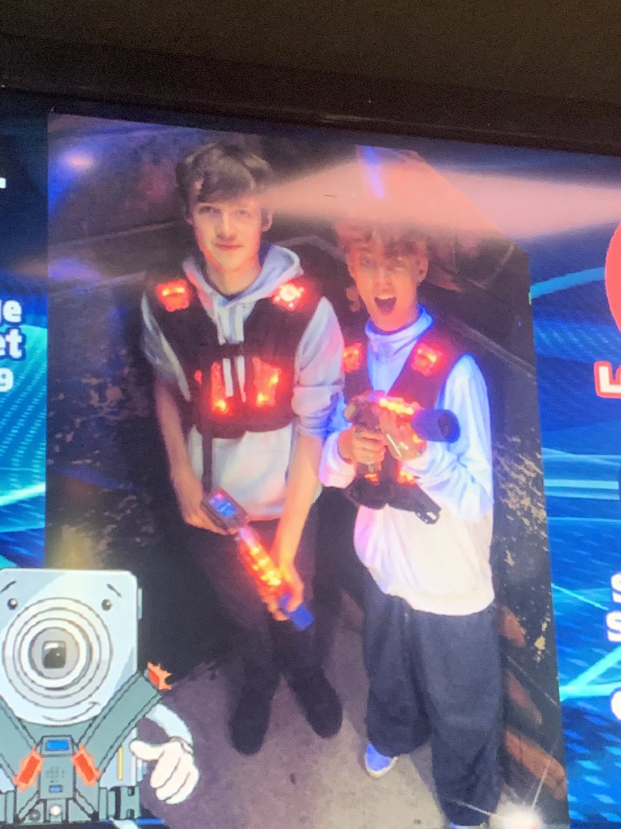 AidenHL_'s tweet photo. @JacobStreams_ ultimate duo 😎 https://t.co/STtkY2d8gg