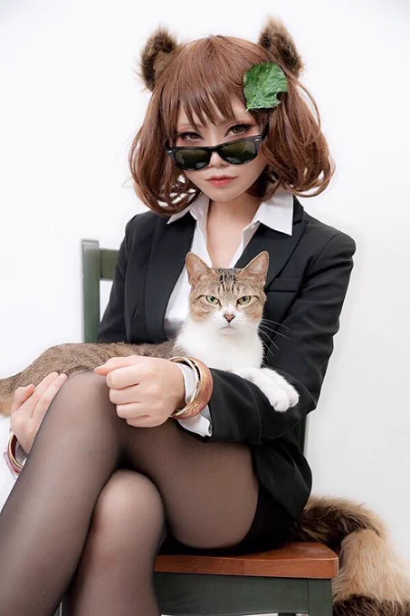 こやつと撮った写真もあるぞい  東方深秘録|二ッ岩マミゾウ #レイヤーさんはコスプレの時のオフショットを晒して下さい