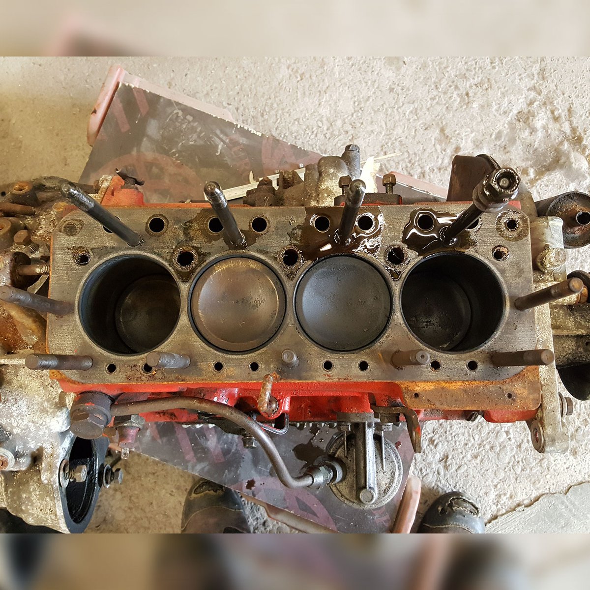 70sResto's tweet image. Engine out and ready for dismantling on the #Midas #MkII! We can't wait to see what's inside and get to work on restoring this classic car. ⚙️ #MiniMidas #CarRestoration #ClassicCar #ClassicCarRestoration #AutoRestoration #CarEnthusiast #CarCommunity #MidasMkII #CarRebuild