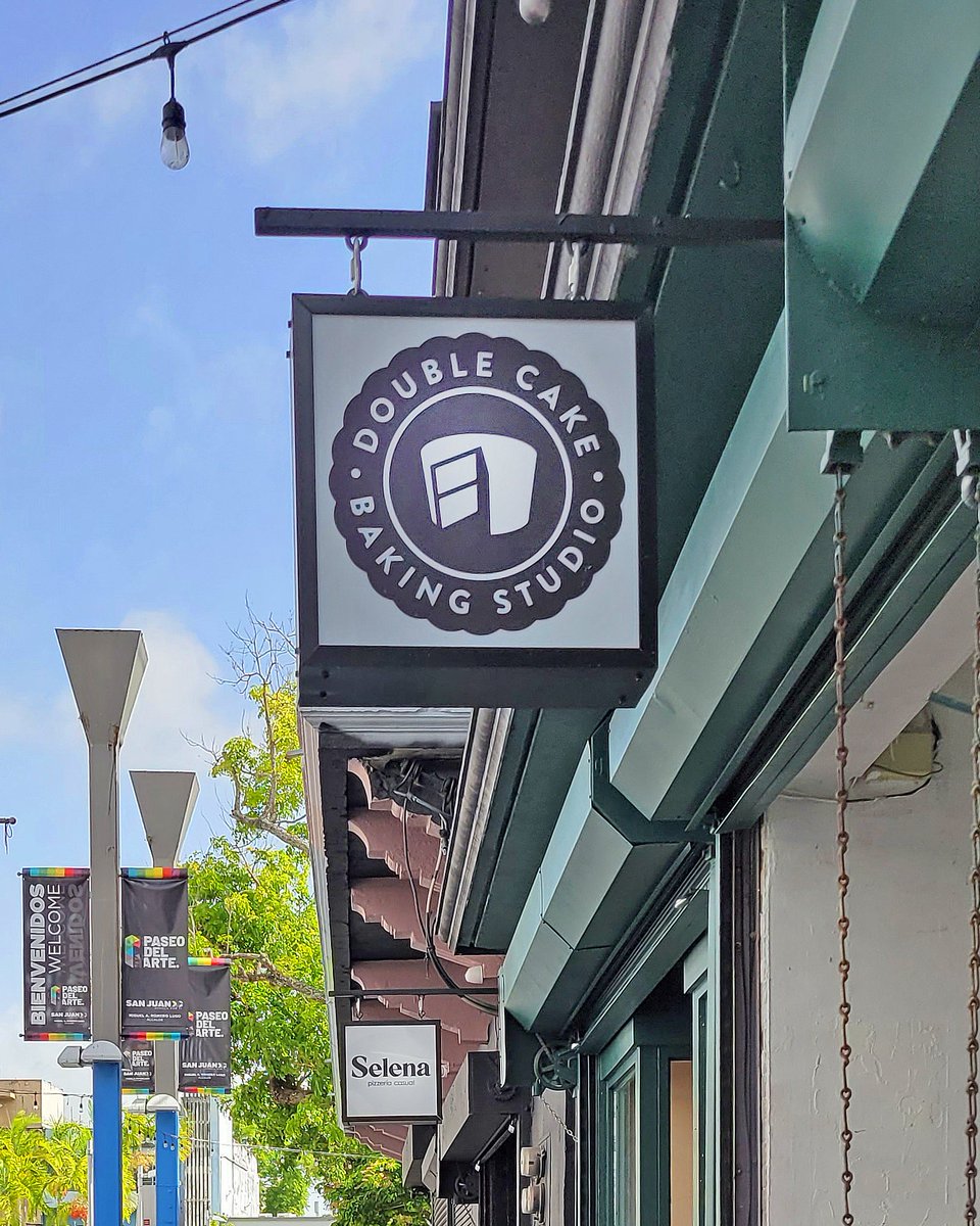 Vsualmente's tweet photo. Fabricación de cajuela en aluminio y acrílicos impresos UV para #double_cake y #selenapizzeria ¡Muchas gracias por la oportunidad y le deseamos el mayor de los éxitos! #signbox #lightedsigns
#signfabrication #singage 
#shoplocal
#puertorico🇵🇷 
#branding #tumarca https://t.co/zfes3uC6Sy