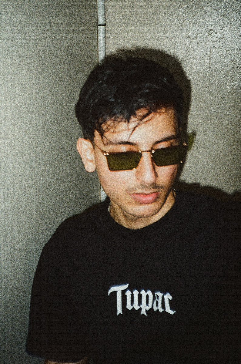 hasanraheeem's tweet image. Up chal ley hain