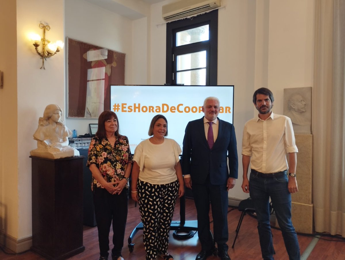 ‼️Hoy <a href="/ppopular/">Partido Popular</a> <a href="/PSOE/">PSOE</a> <a href="/sumar/">Sumar</a> <a href="/Esquerra_ERC/">Esquerra Republicana</a> <a href="/eajpnv/">EAJ-PNV</a> <a href="/ehbildu/">EH Bildu</a> <a href="/cupnacional/">CUP Països Catalans</a> <a href="/obloque/">BNG - Bloque Nacionalista Galego</a>  firman seis compromisos por la #Cooperación #EsHoradeCooperar  han firmado un acuerdo donde se comprometen con la cooperación y la solidaridad.
➡️Estos son los 6 compromisos
🧵#EsHoradeCooperar ⬇️