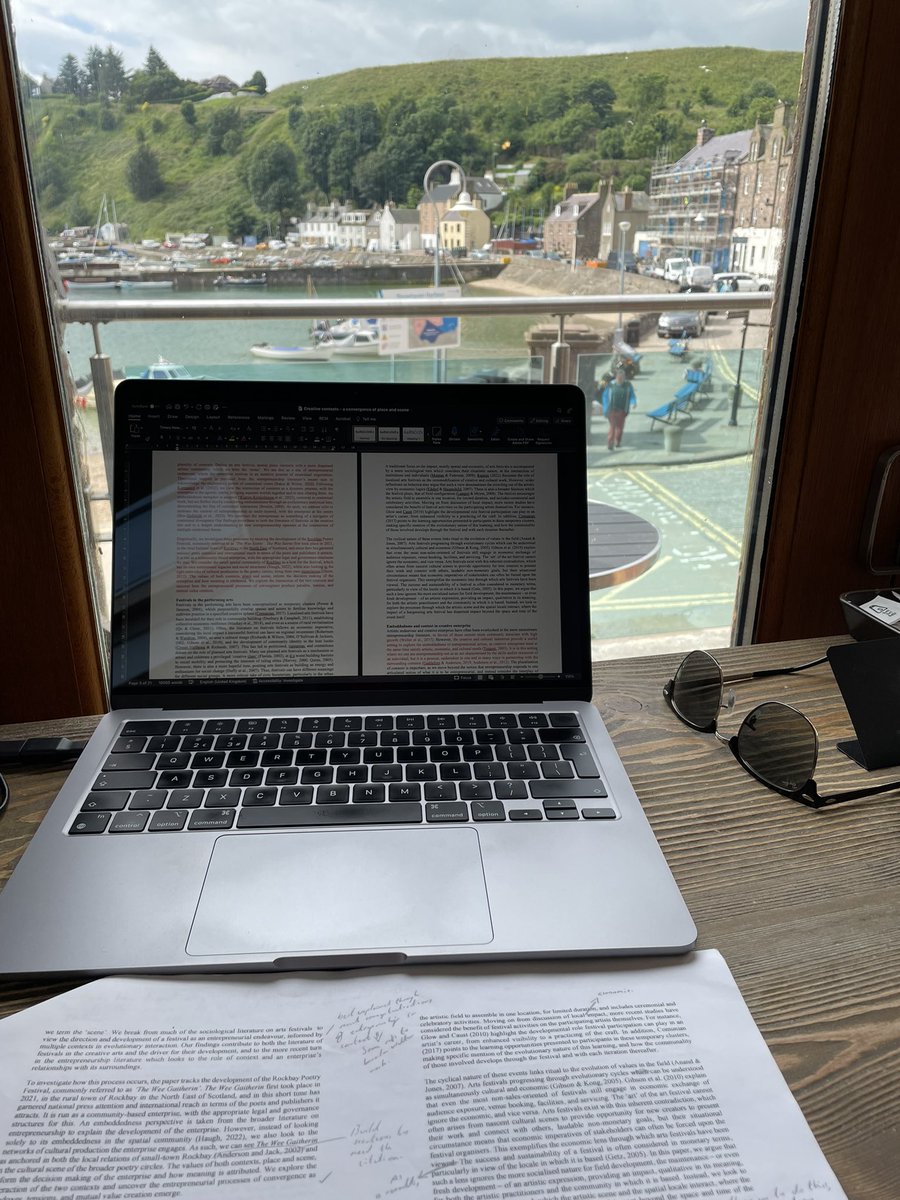 JamesC_Ent's tweet photo. Writing about my beautiful home town, while sitting in my beautiful home town. Academia is not all bad… https://t.co/9ivCaxNMB8