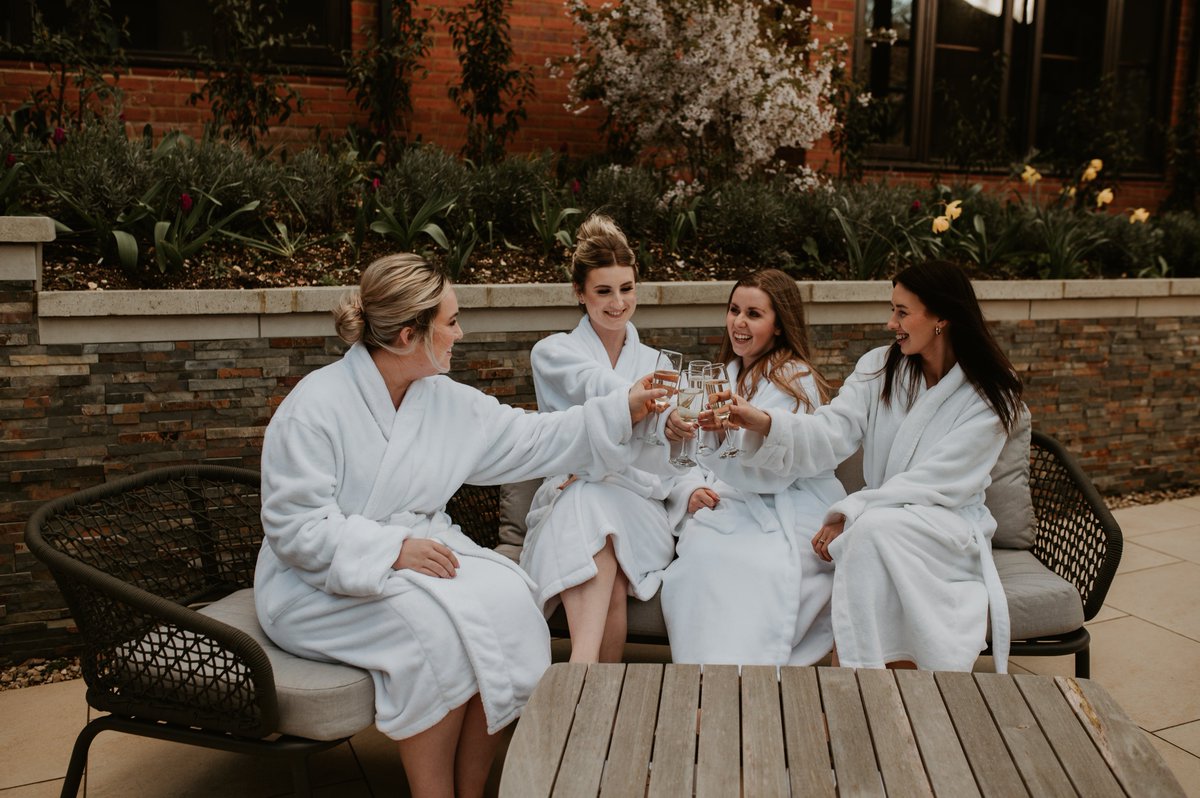 DestinationMK's tweet photo. Last chance to enter our #competition to win a Peace Escape #Spa Day for TWO people at the sumptuous #HorwoodHouse including a treatment and lunch or afternoon tea 🤩 RT before 8pm tonight to enter! Good luck 👍 https://t.co/Ouh303VKd2