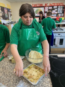 NurtureMACS's tweet photo. Fantastic Nurture reward lesson yesterday... making Apple Crumble! Well done to you all https://t.co/fQCD0o2qd9